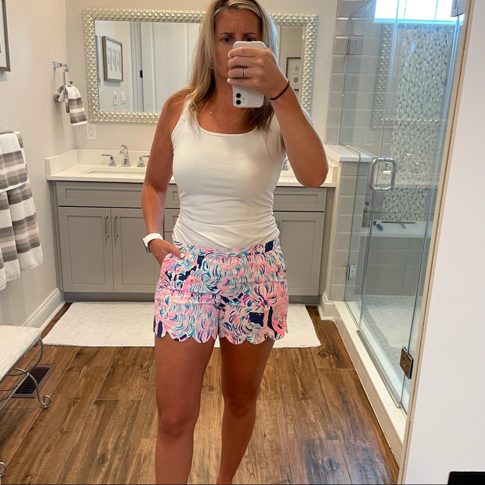 Lily Pulitzer Scallop Shorts 8 Pink